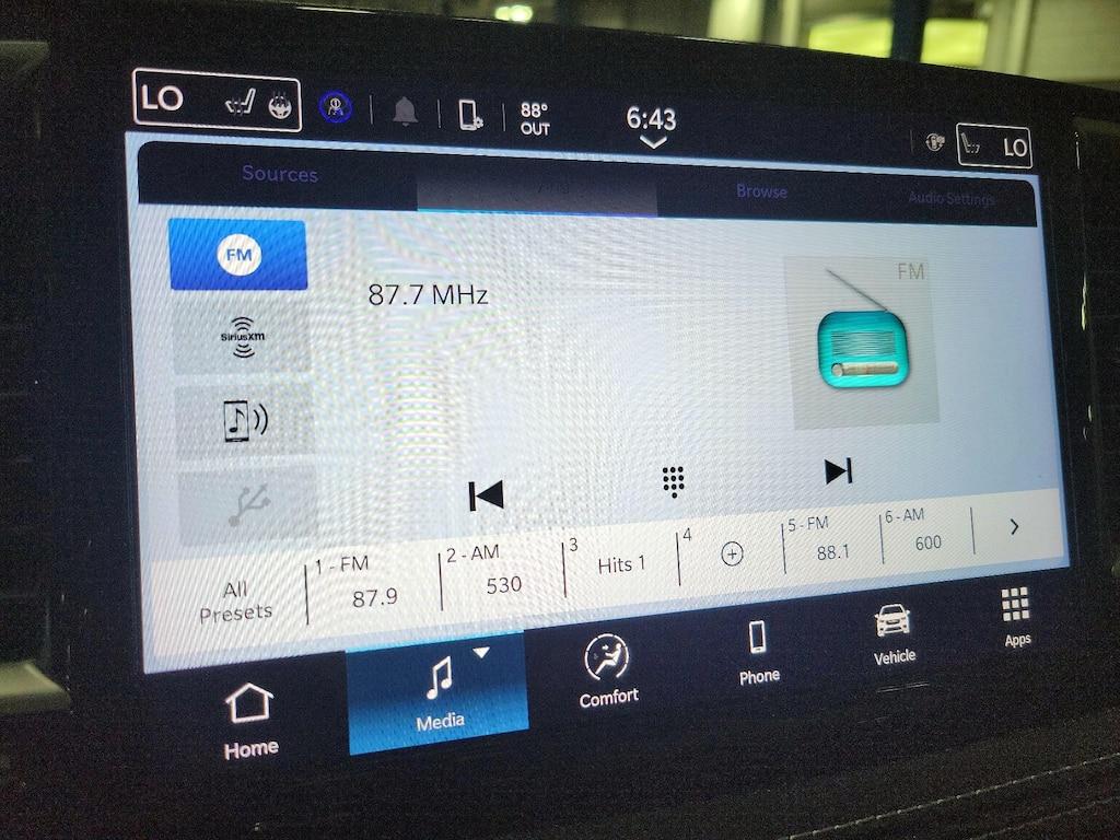 used 2023 Chrysler Pacifica car, priced at $40,998