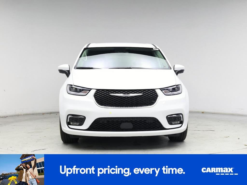 used 2023 Chrysler Pacifica car, priced at $40,998