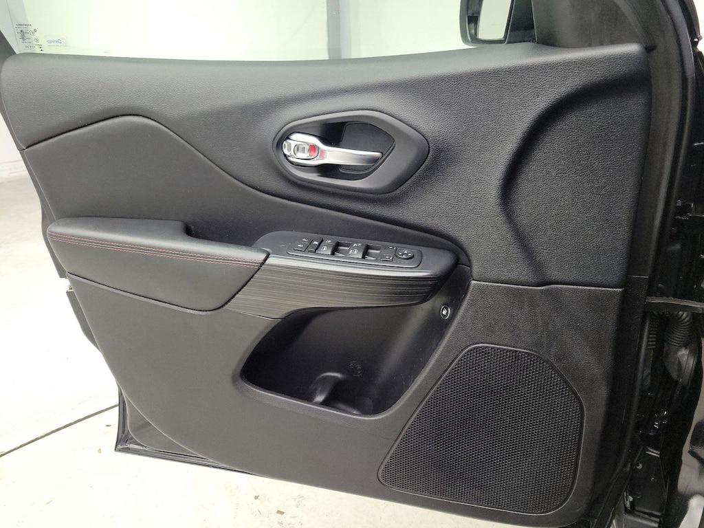 used 2016 Jeep Cherokee car, priced at $19,998
