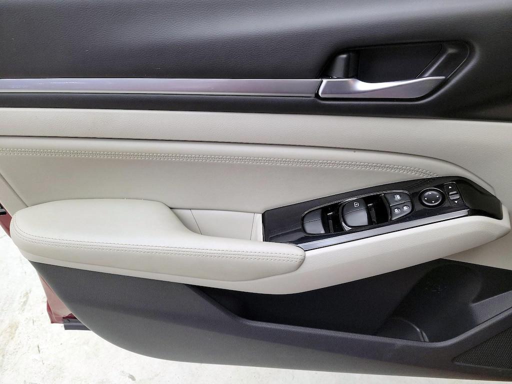 used 2023 Nissan Altima car, priced at $24,998