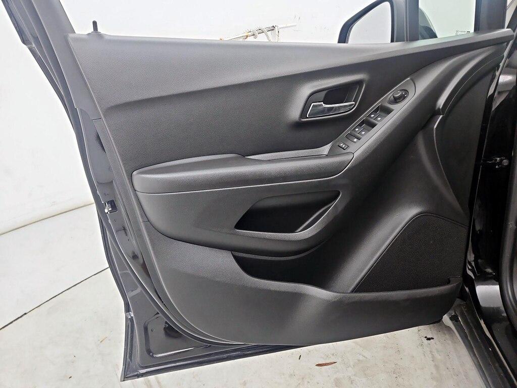 used 2021 Chevrolet Trax car, priced at $18,998