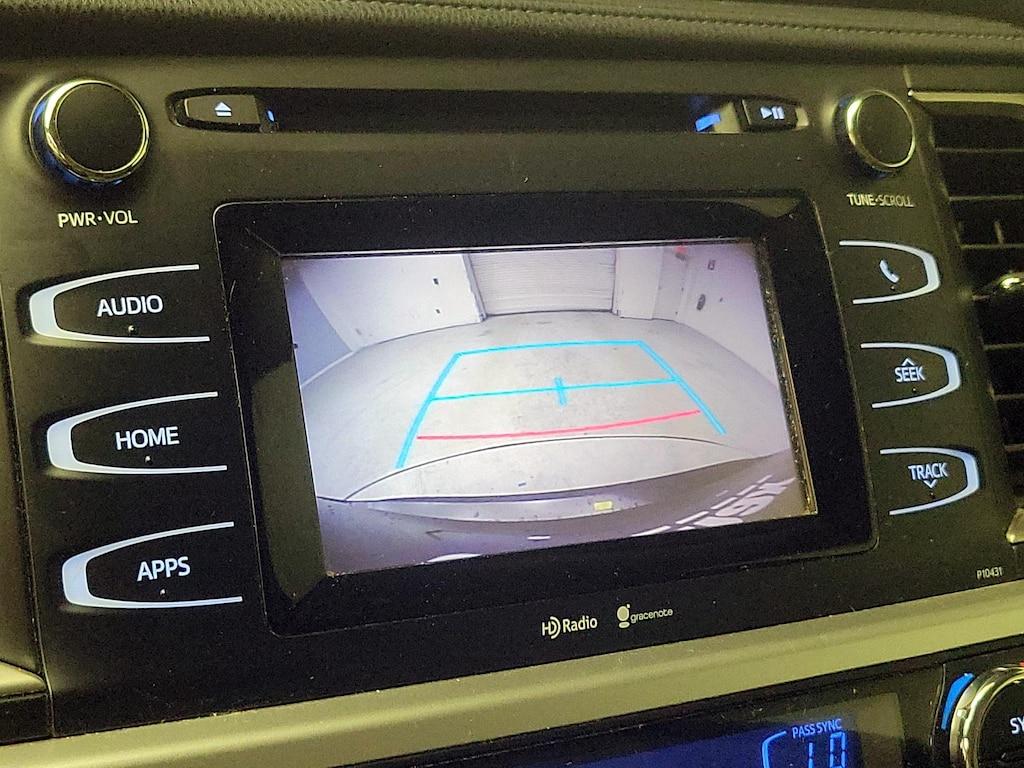 used 2015 Toyota Highlander car, priced at $18,998