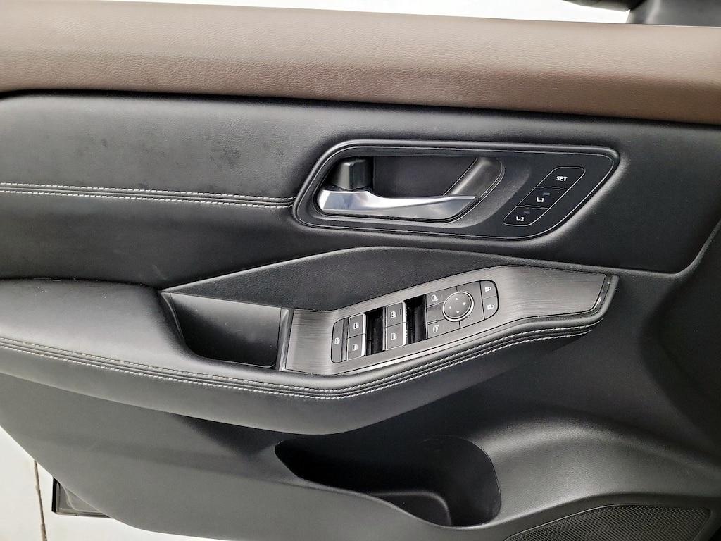 used 2023 Nissan Rogue car, priced at $27,998