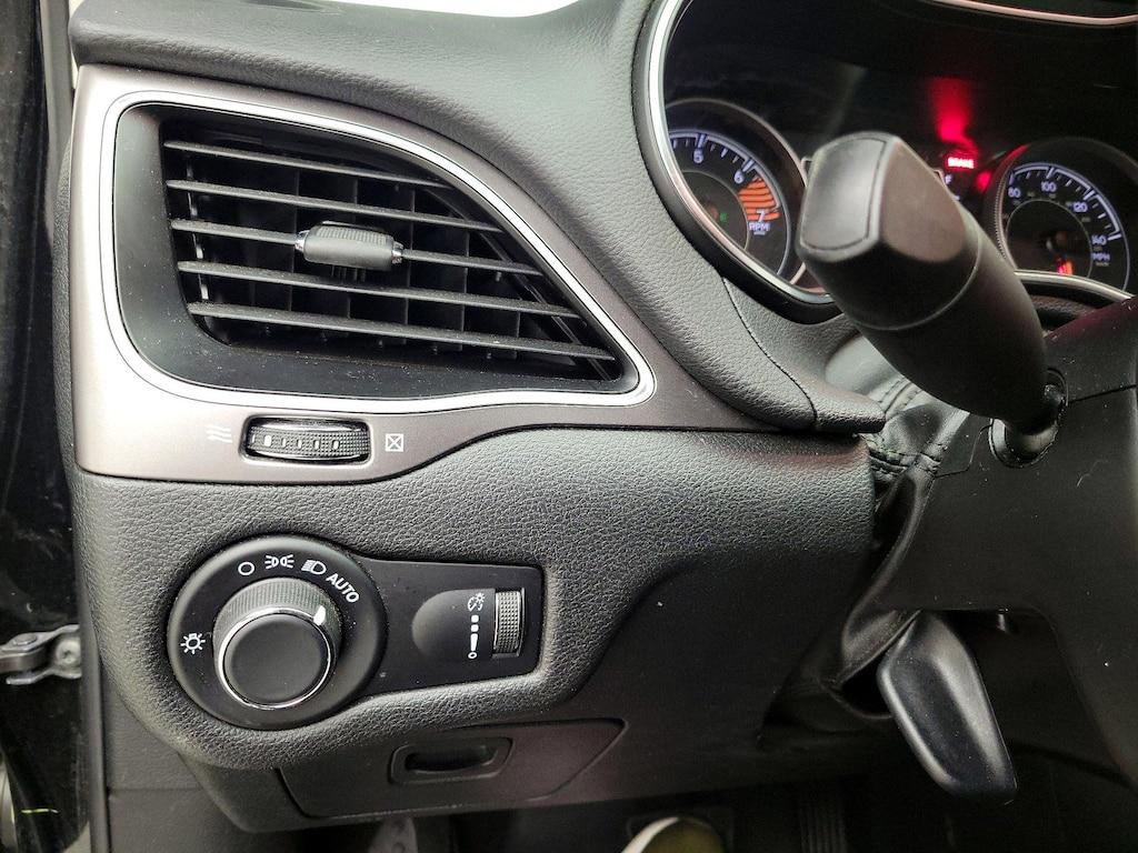 used 2020 Jeep Cherokee car, priced at $18,998
