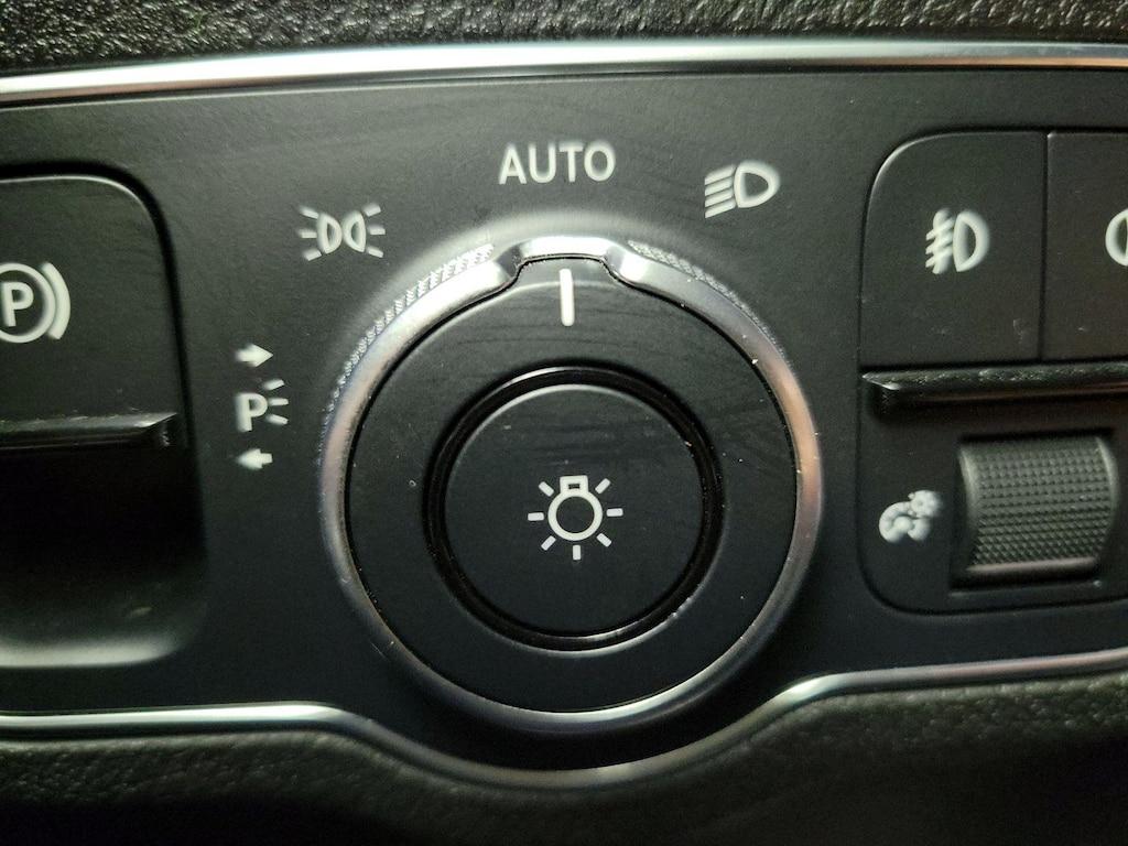 used 2021 Mercedes-Benz GLB 250 car, priced at $26,998