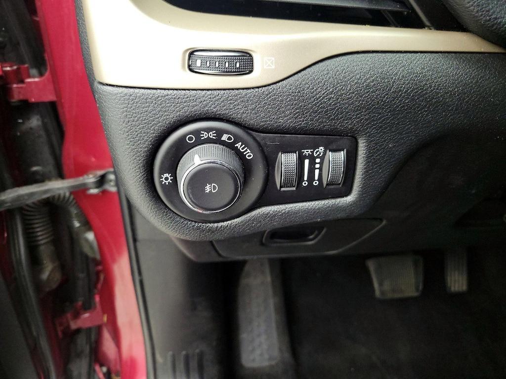 used 2014 Jeep Cherokee car, priced at $13,599