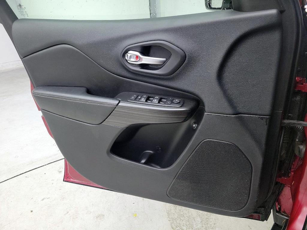 used 2014 Jeep Cherokee car, priced at $13,599
