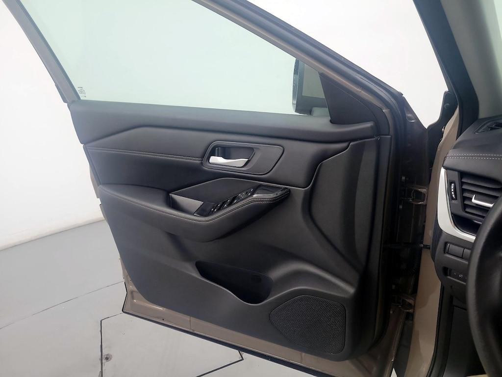 used 2024 Nissan Rogue car, priced at $27,998