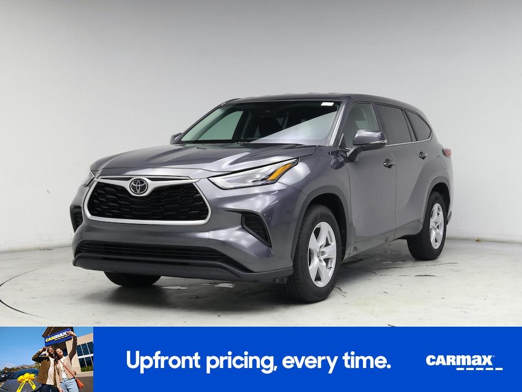 used 2023 Toyota Highlander car, priced at $28,998