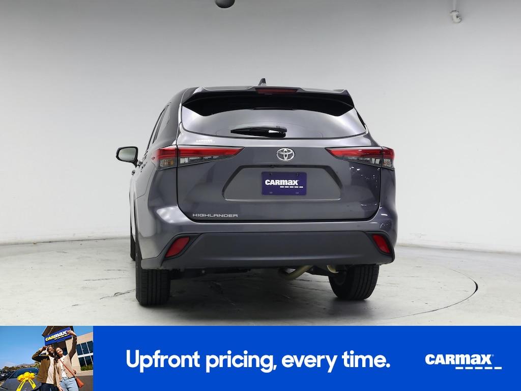 used 2023 Toyota Highlander car, priced at $28,998