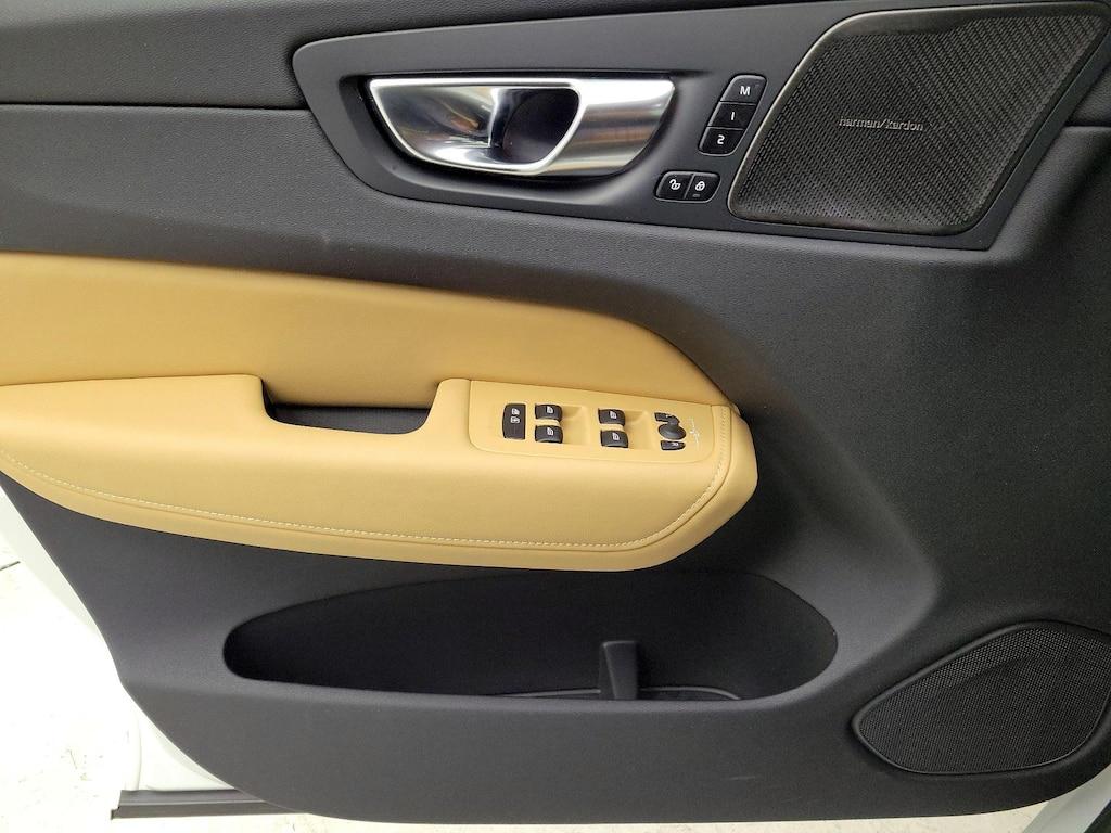 used 2025 Volvo XC60 car, priced at $51,998