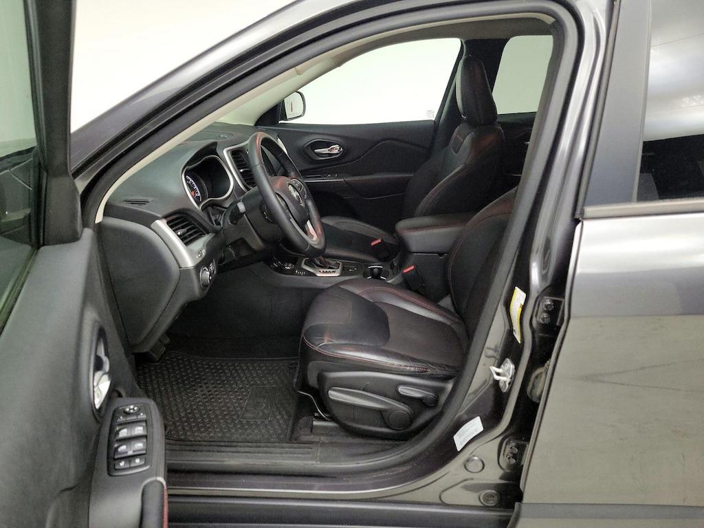 used 2015 Jeep Cherokee car, priced at $17,998