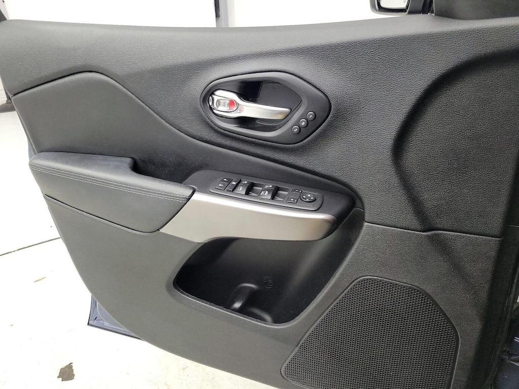 used 2021 Jeep Cherokee car, priced at $22,998