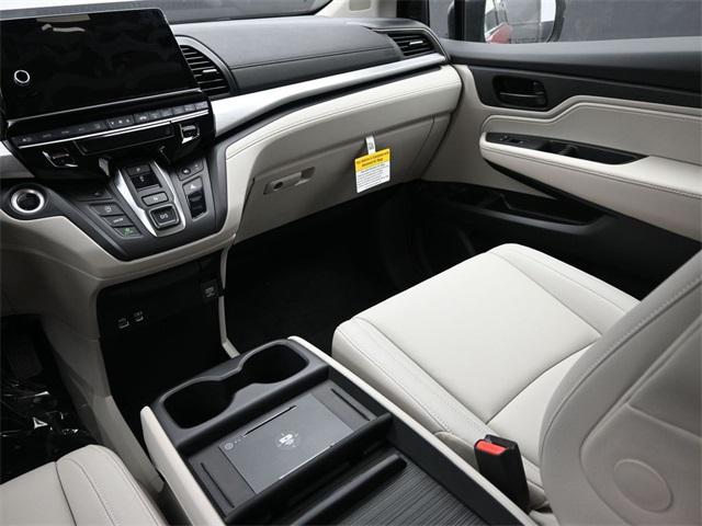 new 2026 Honda Odyssey car, priced at $43,230
