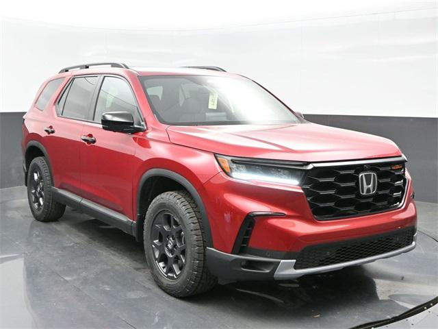 new 2025 Honda Pilot car, priced at $49,260