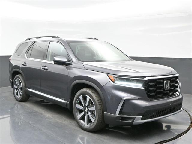 new 2025 Honda Pilot car, priced at $47,415