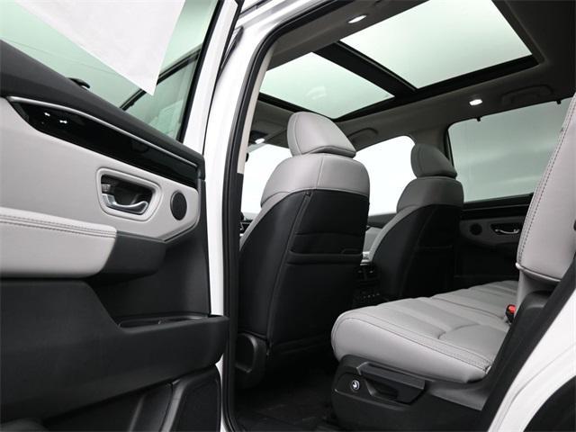 new 2025 Honda Pilot car, priced at $48,395