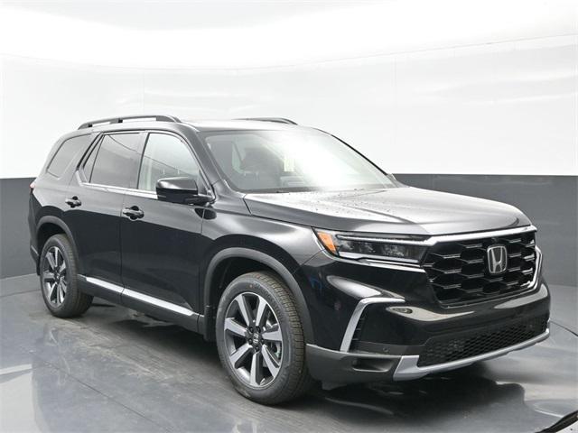 new 2025 Honda Pilot car, priced at $53,075
