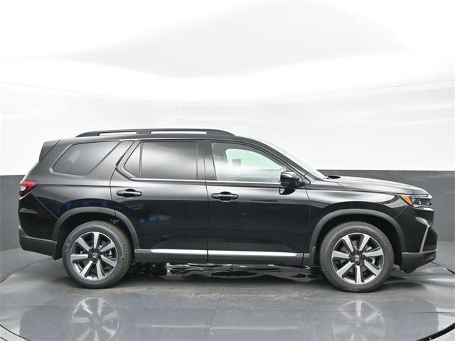 new 2025 Honda Pilot car, priced at $53,075