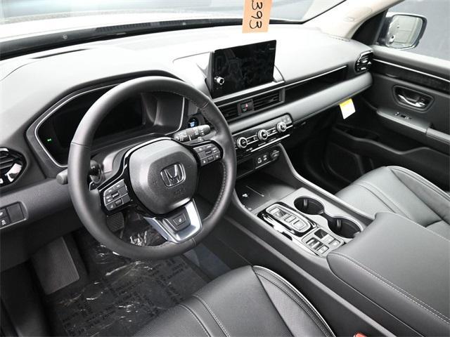 new 2025 Honda Pilot car, priced at $53,075