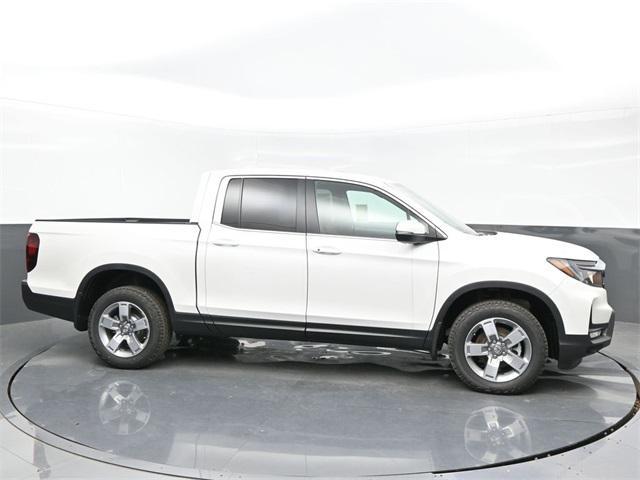 new 2025 Honda Ridgeline car, priced at $41,209