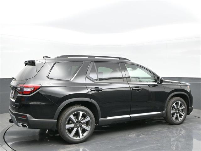 new 2025 Honda Pilot car, priced at $55,520