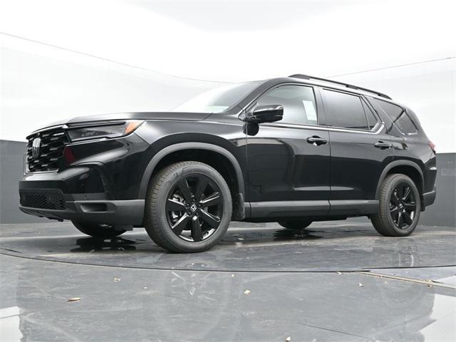 new 2025 Honda Pilot car, priced at $53,450