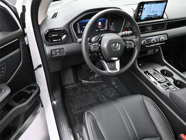 new 2025 Honda Pilot car, priced at $52,460