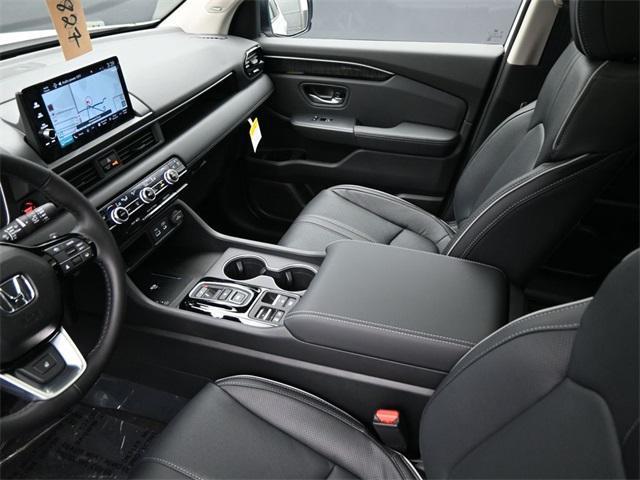 new 2025 Honda Pilot car, priced at $52,460