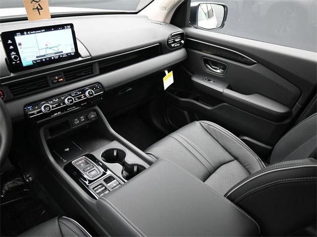 new 2025 Honda Pilot car, priced at $52,460
