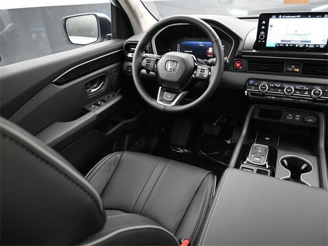 new 2025 Honda Pilot car, priced at $52,460