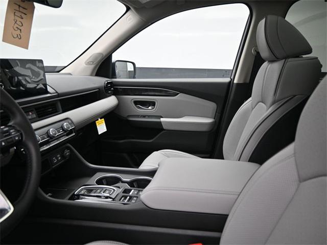 new 2025 Honda Pilot car, priced at $54,530