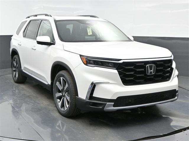 new 2025 Honda Pilot car, priced at $52,460