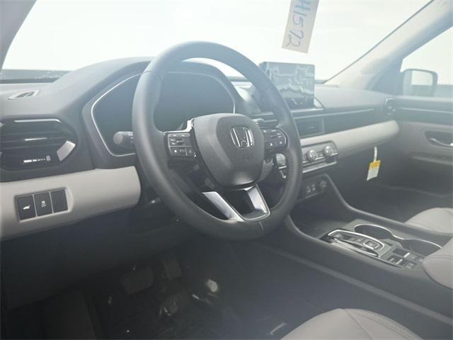 new 2025 Honda Pilot car, priced at $46,040