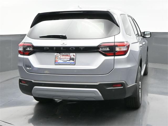 new 2025 Honda Pilot car, priced at $46,040