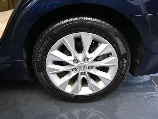 used 2013 Lexus ES 300h car, priced at $8,950