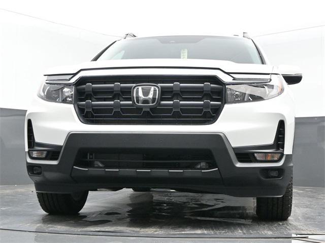 new 2025 Honda Ridgeline car, priced at $45,209