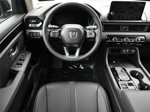 new 2025 Honda Pilot car, priced at $41,980