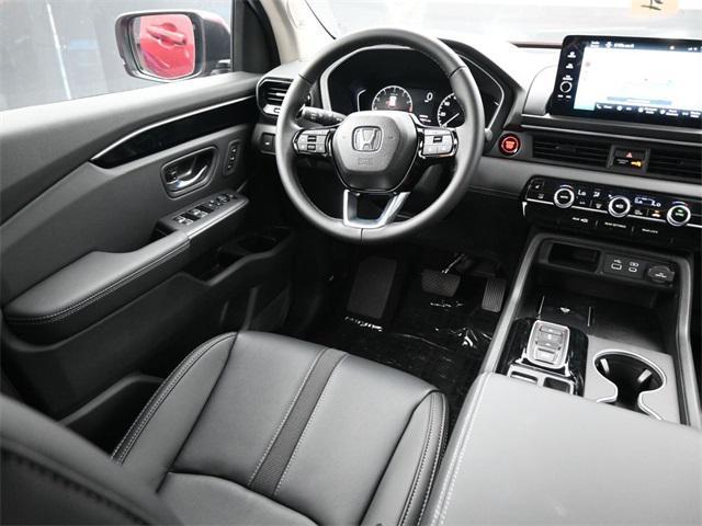 new 2025 Honda Pilot car, priced at $51,270