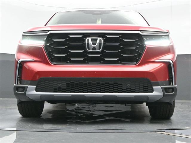 new 2025 Honda Pilot car, priced at $51,270