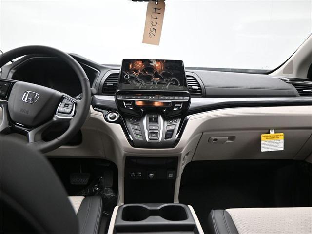 new 2025 Honda Odyssey car, priced at $51,630