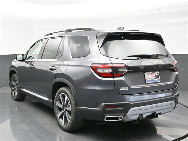 new 2025 Honda Pilot car, priced at $49,660