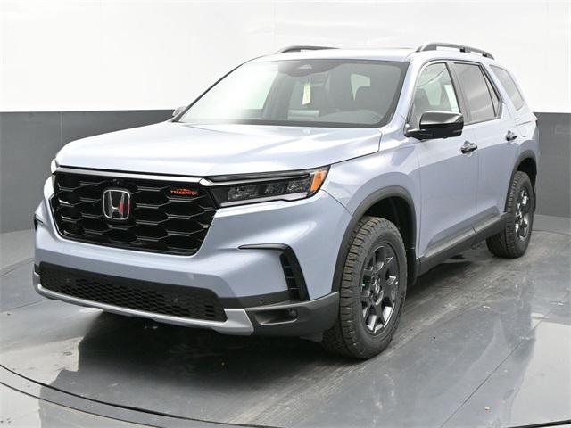 new 2025 Honda Pilot car, priced at $48,725