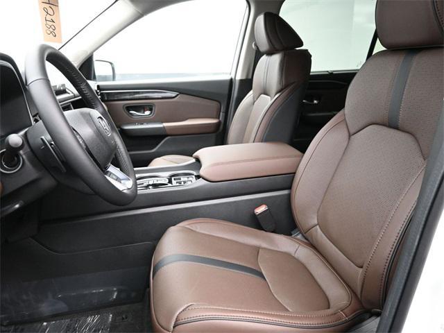 new 2025 Honda Pilot car, priced at $53,530