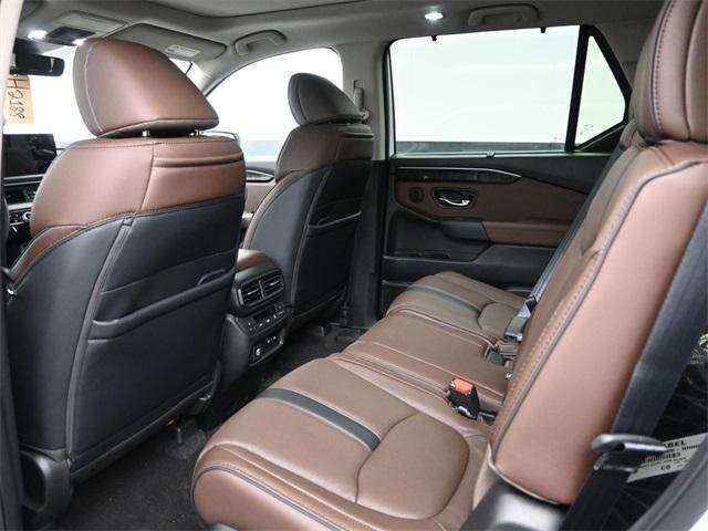 new 2025 Honda Pilot car, priced at $53,530