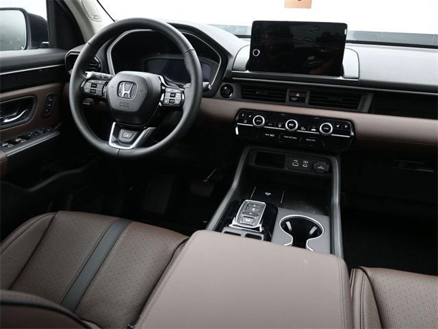 new 2025 Honda Pilot car, priced at $53,530