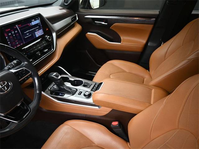 used 2021 Toyota Highlander car, priced at $37,950