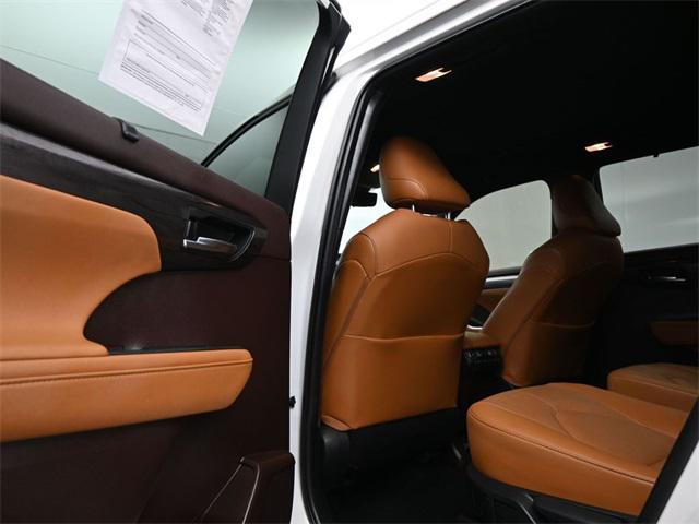 used 2021 Toyota Highlander car, priced at $37,950