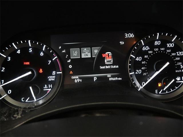 used 2021 Toyota Highlander car, priced at $37,950