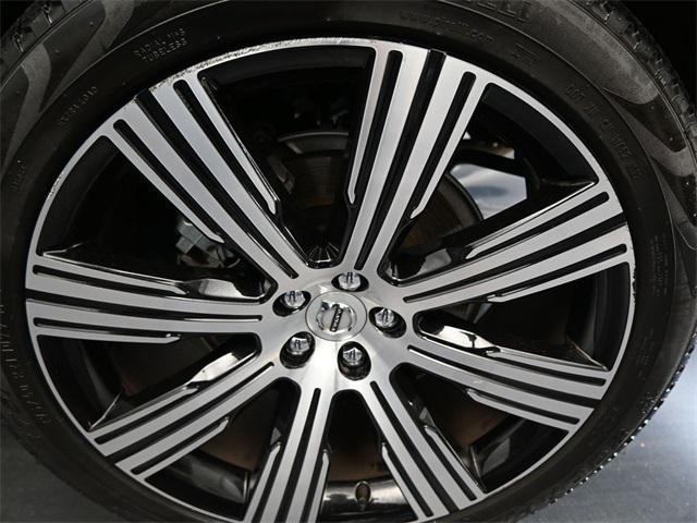 used 2022 Volvo XC90 car, priced at $37,750